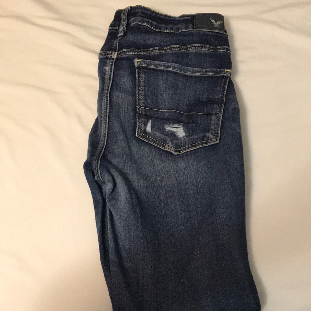 Dark wash American eagle jeans